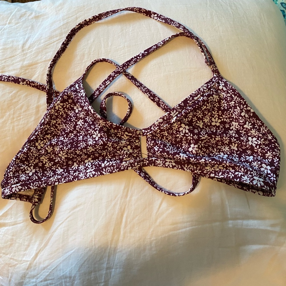 Jolyn Patterned Vent Top